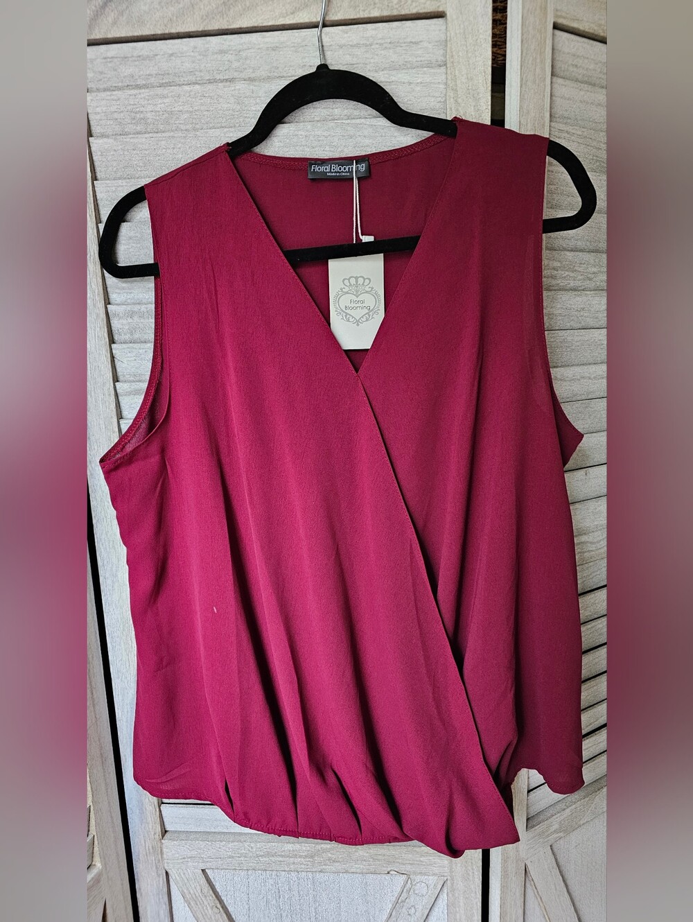 NWT Floral Blooming V-Neck Wrap Blouse